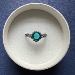 Size 10 Bomb Party Ring Draw Your Attention